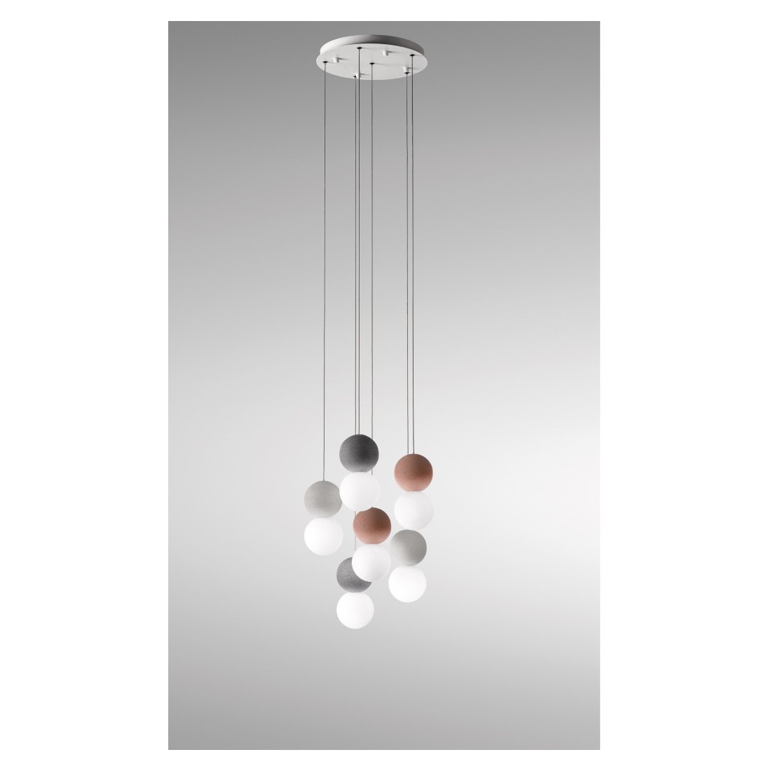 Sfera lampadario camera vetro e cemento grigio e rosso circolare